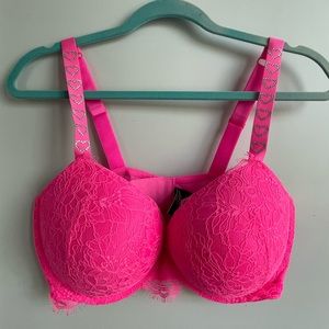 Victorias Secret (38DD)